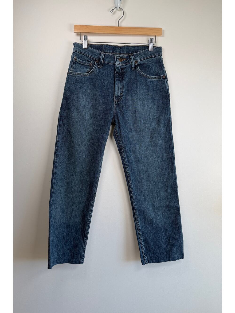 Wrangler Straight Leg Denim Jeans Medium Wash Blue 30x30 Hemmed Cotton Fit